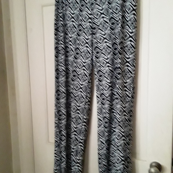 AB Studio Pants - AB Studios Black and White Geometric Full pants M